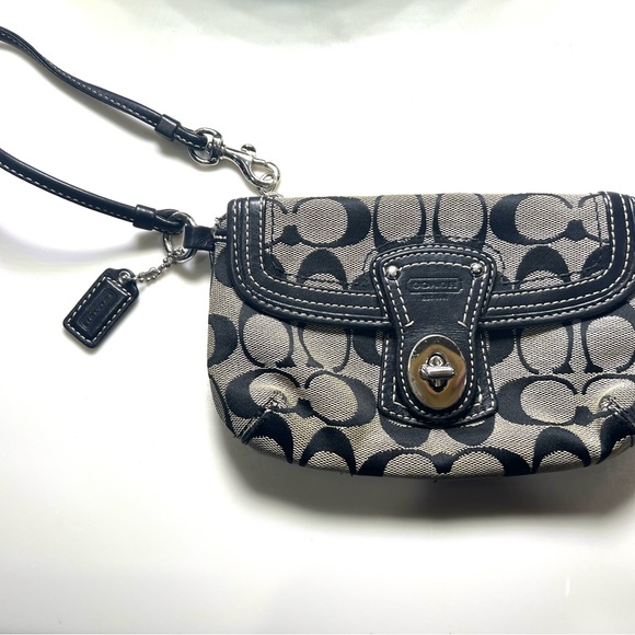 Coach LEGACY Signature Jacquard Turnlock Wristlet Clutch Wallet pouch Purse - Picture 4 of 8